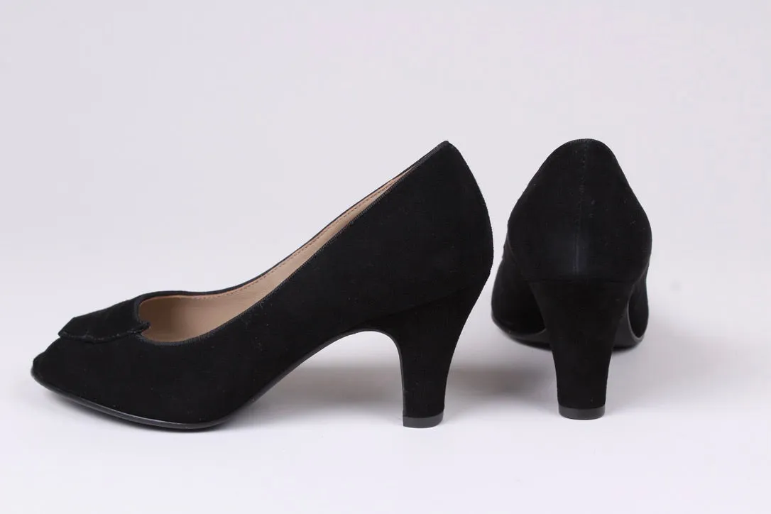 Early 1950's suede high heel with peep toe- Black - Margaret