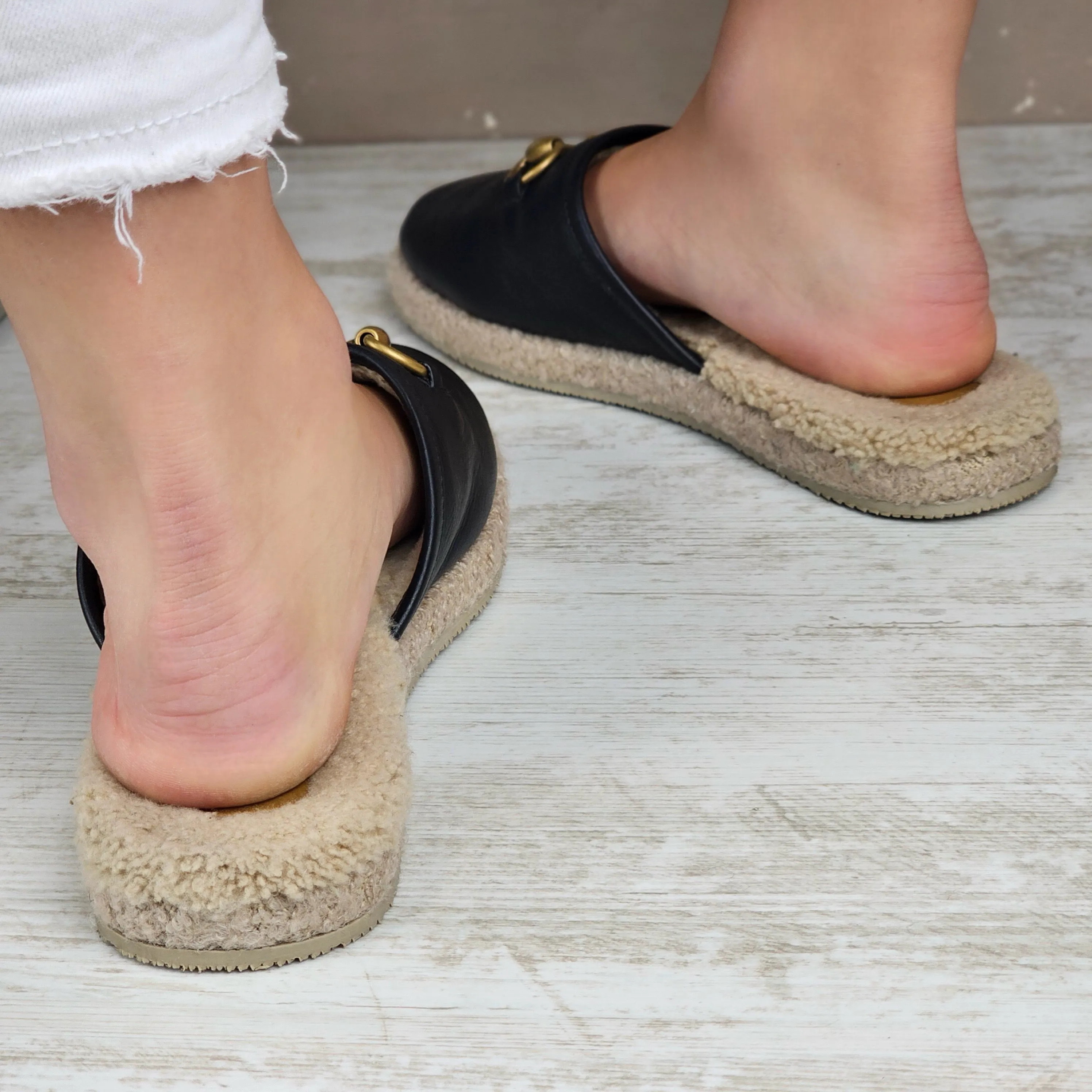 GUCCI FRIA SHEARLING FLATS EU 39.5/ UK 6.5