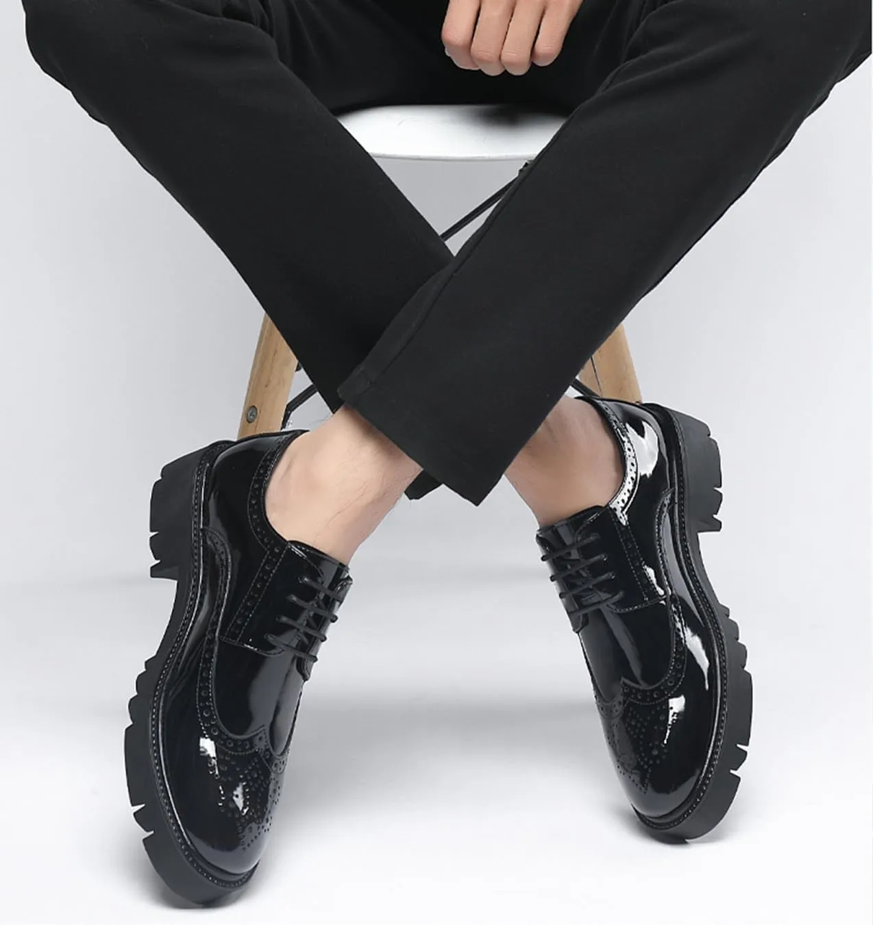 Men Patent Leather Platform Wingtip Oxfords Chunky Heel Round Toe Lug Sole Dress Shoes for Wedding Party