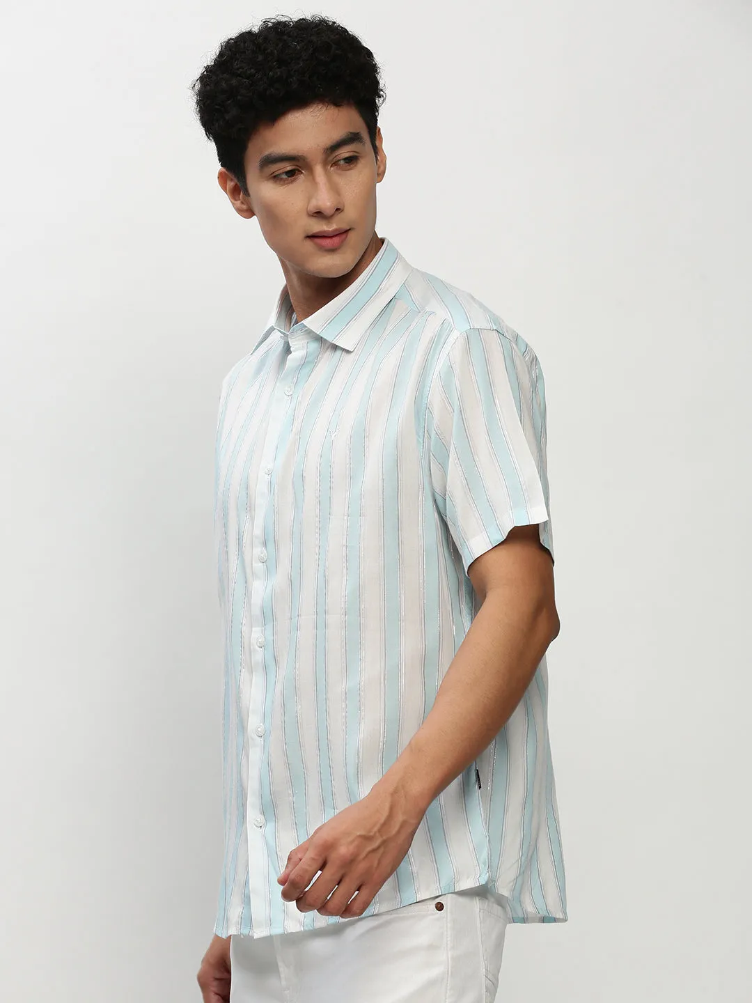 Men White Standard Vertical Striped Oxford Cotton Slim Fit Casual Shirt