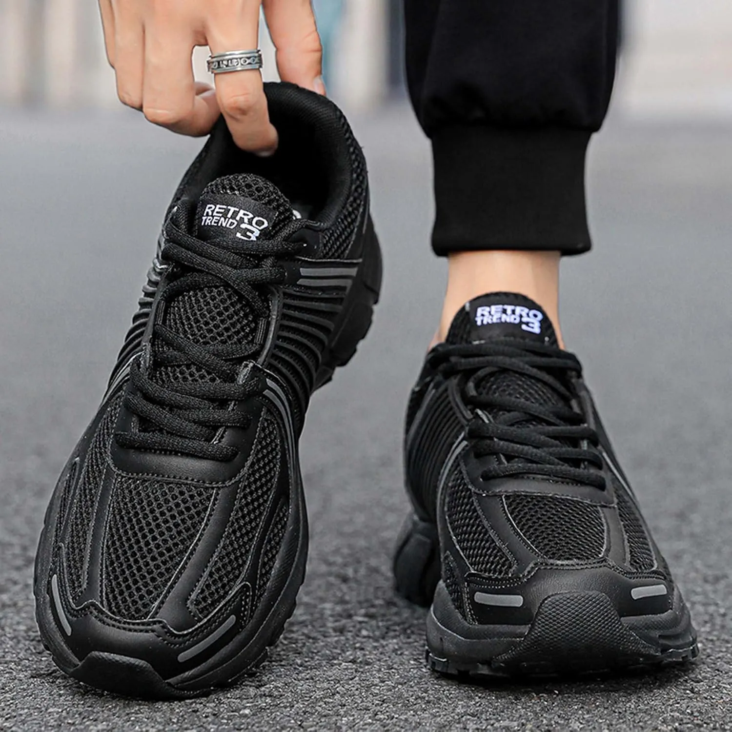 Men's Classic Lightweight Breathable Leisure Travel Hiking Shoes
