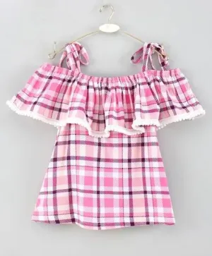 Strap Cold Shoulder Checkered Printed Top