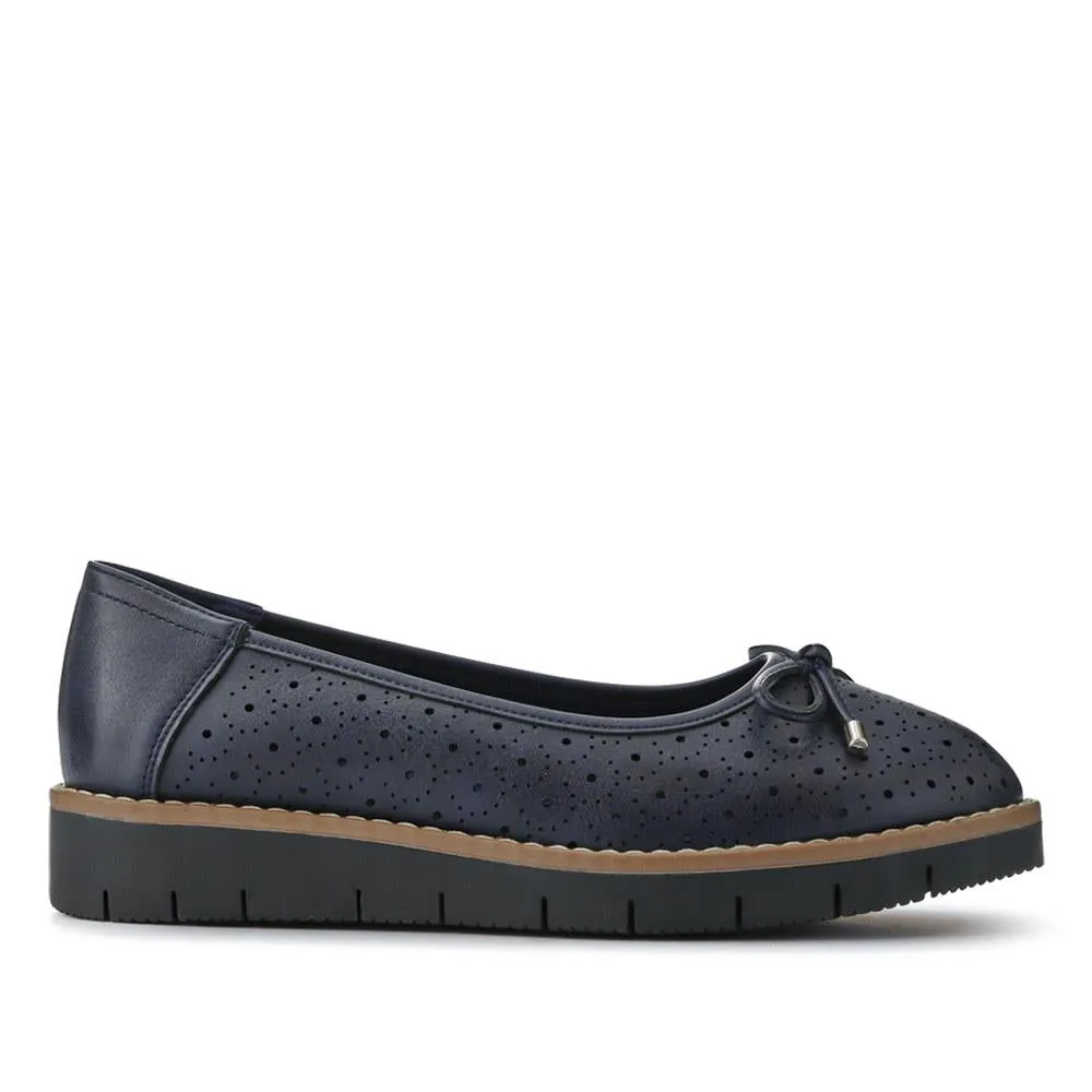 Wide-Fit Cushioned Pumps - WBINS41095 / 327 321